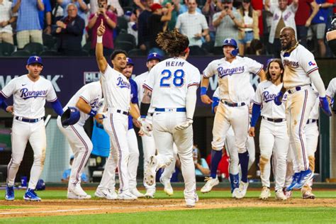 23 Most Memorable Moments In Texas Rangers World Series Championship ...