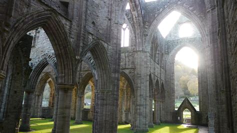 Tintern Abbey Chepstow - Britain All Over Travel Guide