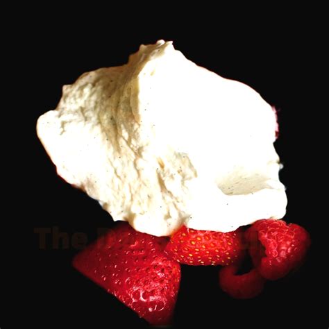 Homemade Vanilla Whipped Cream Recipe – The Delish Recipe