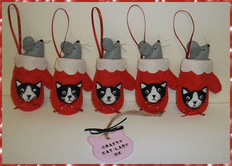 Pin by Crafty Catlady UK on Felt Christmas cat ornaments/decorations ...