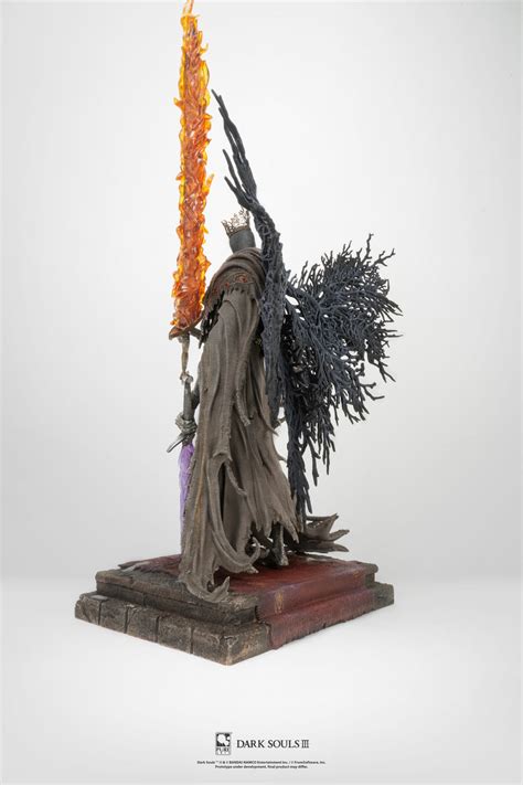 Dark Souls III Pontiff Sulyvahn 1/7 Scale Statue Standard Edition ...