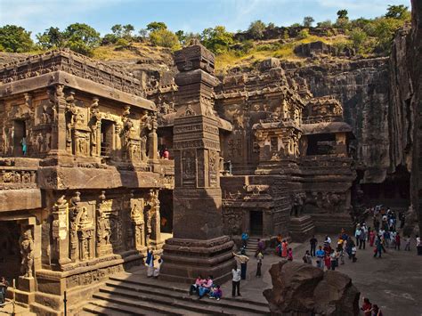 Ellora Caves - placestovisitindia.in