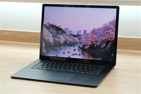 Microsoft Surface Laptop 4 (2021) review: A missed opportunity ...