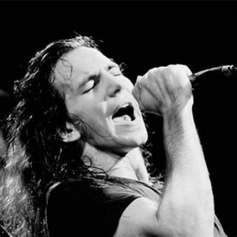 Gorgeous Eddie ♥️♥️♥️ ️ ️ | Pearl jam eddie vedder, Eddie vedder, Pearl jam