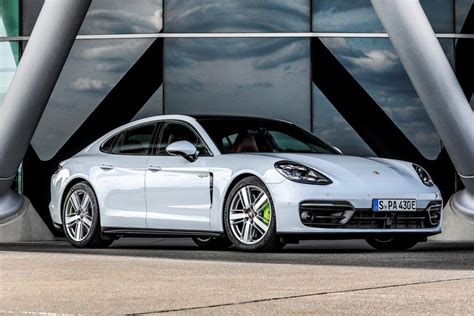 2022 Porsche Panamera E-Hybrid: Review, Trims, Specs, Price, New ...