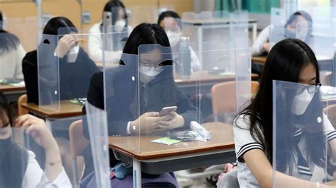 South Korea's COVID precautions as students head back to school offers ...