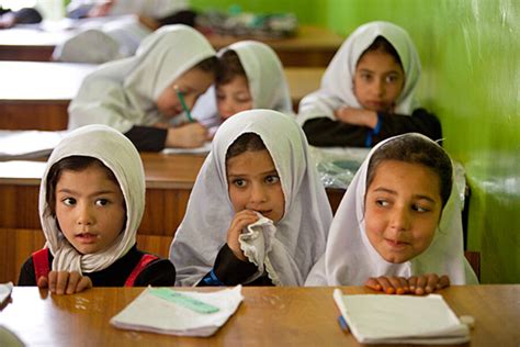 Afghan girls and women embrace education - CSMonitor.com