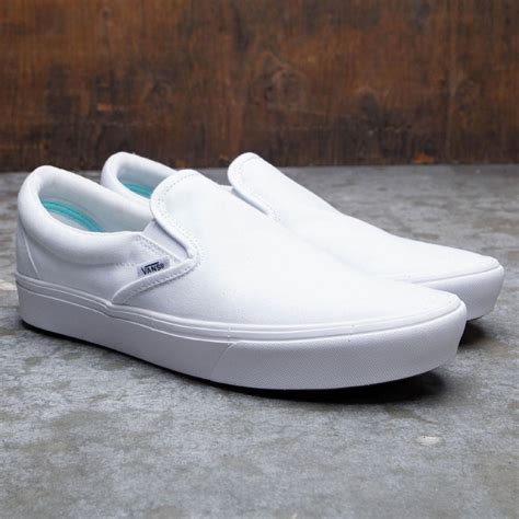 Vans Men Classic Slip-On - Comfy Cush white true white