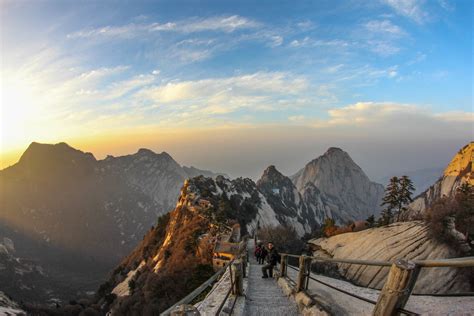 Huashan Mountain The Most Dangerous Hiking - PRETEND Magazine