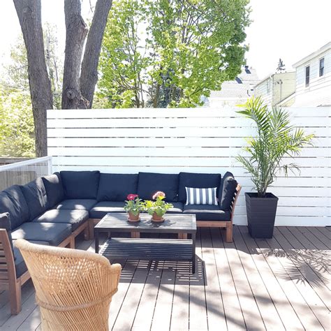 How to Build a Privacy Screen for Your Deck - THE SWEETEST DIGS