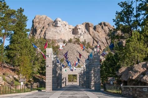 Why Is There a Hidden Chamber Inside Mount Rushmore | Trip Trivia ...