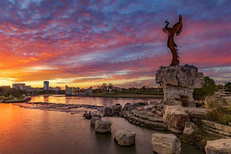 17 Most Beautiful Places to Visit in Kansas - The Crazy Tourist