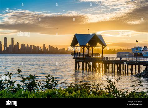 Vancouver skyline and pier at Waterfront Park, N. Vancouver, British ...