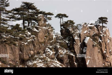 Breathtaking view of Huangshan Mountain in winter after a snow storms ...