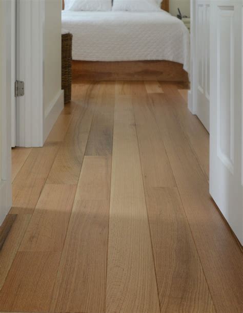 Red Oak Flooring - Hardwood Wide Plank - VT Plank Flooring