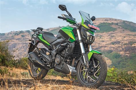 2021 Bajaj Dominar 400 review, first ride,new features