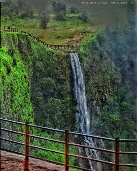 Amboli ghat is one of the many scenic ghats in Maharashtra. The 18 km ...