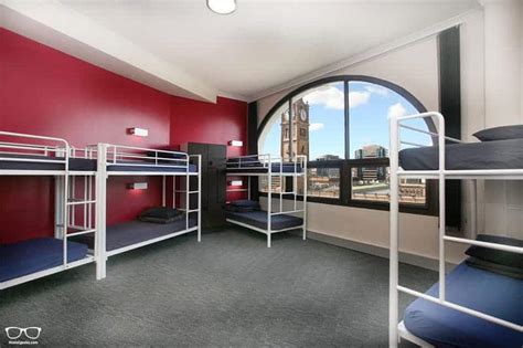 3 BEST + COOLEST Hostels in Sydney 2020 (Solo-Traveler + Map)