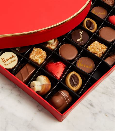 Harrods Heart Belgian Chocolate Selection (540g) | Harrods UK