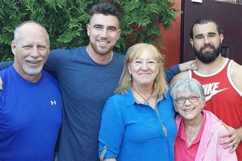 Travis Kelce Supported by Brother Jason, Parents Donna and Ed on SNL