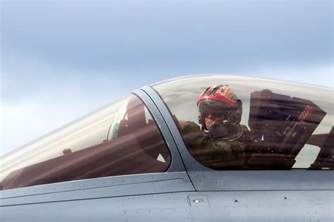 Rafale F4 fighter jet pilots to wear augmented reality helmets - AeroTime