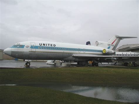 United Airlines Flight 227 - Wikipedia