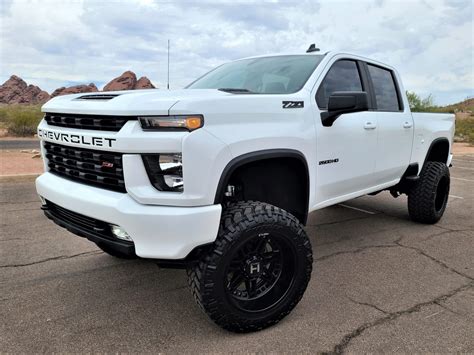 2020 lifted chevy silverado 2500hd