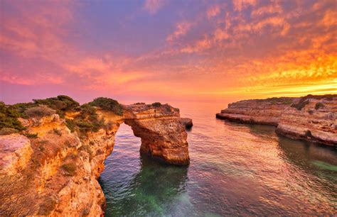 Single Holidays in Algarve Portugal. Travel One