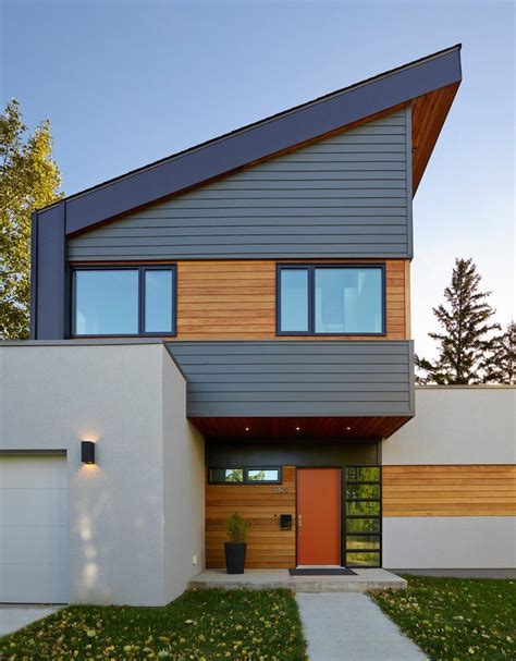 modern wood accents on house exterior - ilovepinkkandyse