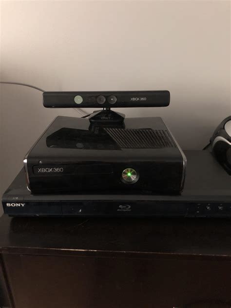 My Xbox 360 Setup (Kinect is not connected) : r/xbox360