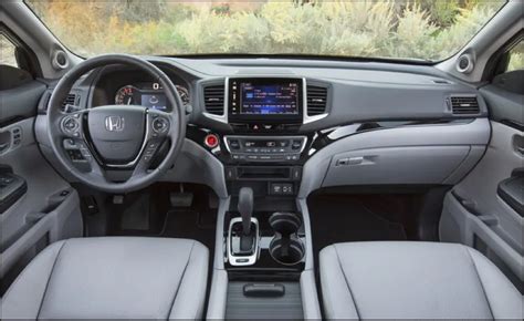 2017 Honda Ridgeline Interior