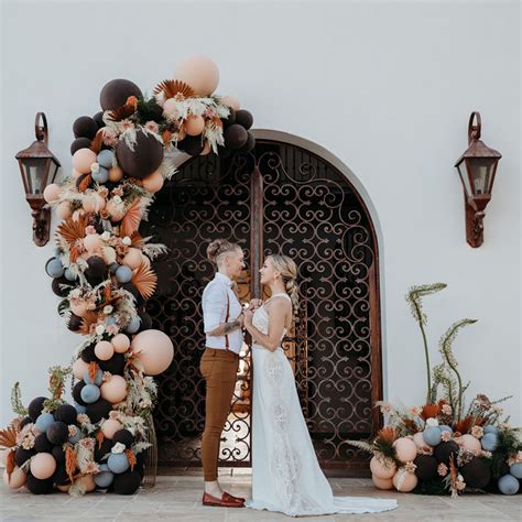 Desert-Toned Wedding Inspiration with a Boho Balloon Arch