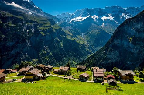 Gimmelwald, Swiss Mountain Village, Lauterbrunnen Valley, Swiss Alps ...