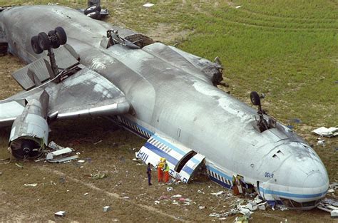 18 years ago a China Airlines MD-11 crashed at Hong Kong Airport ...