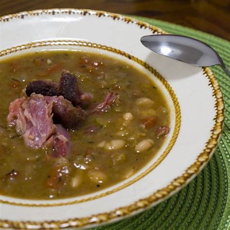 15 Bean Soup with Smoked Ham Hocks Recipe