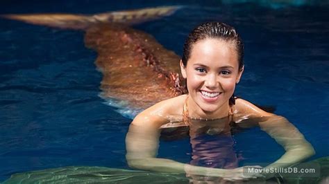 Mako Mermaids - Season 2 promo shot of Allie Bertram