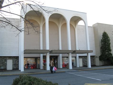 Monroeville Mall | Monroeville Mall - the setting for George… | Flickr