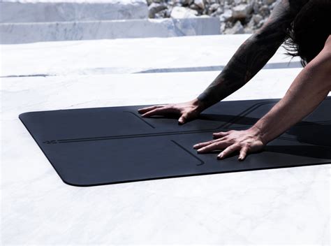 Liforme XL Yoga Mat - Black