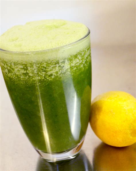 Smoothies with Moringa Cellfood Powder | Divine Organics