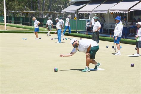 Bowls Finals Start Early