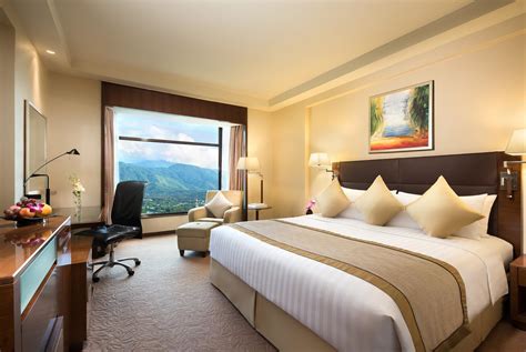 Shangri-La Hotel Shenzhen in China - Room Deals, Photos & Reviews