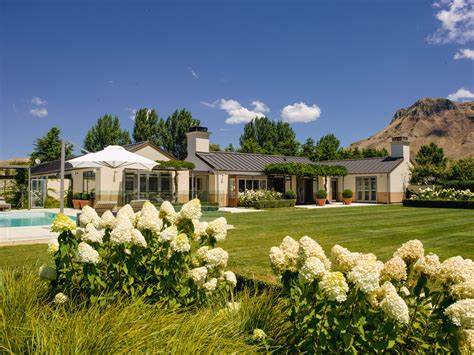 Craggy Range Luxury Vineyard Lodges | Hawke's Bay Trails | OFFICIAL WEBSITE