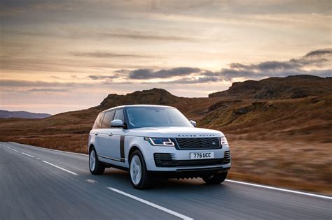 Range Rover Autobiography P400e LWB 2018 Front Wallpaper,HD Cars ...