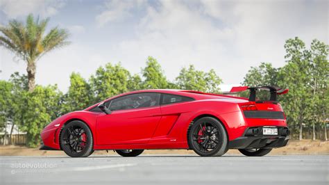 LAMBORGHINI Gallardo Super Trofeo Stradale Review - autoevolution