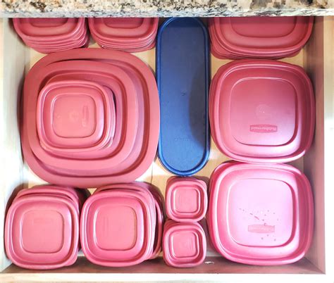 My tupperware lids drawer makes me happy : r/OrganizationPorn