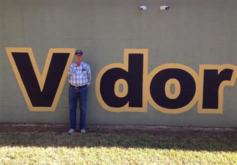 The I In Vidor