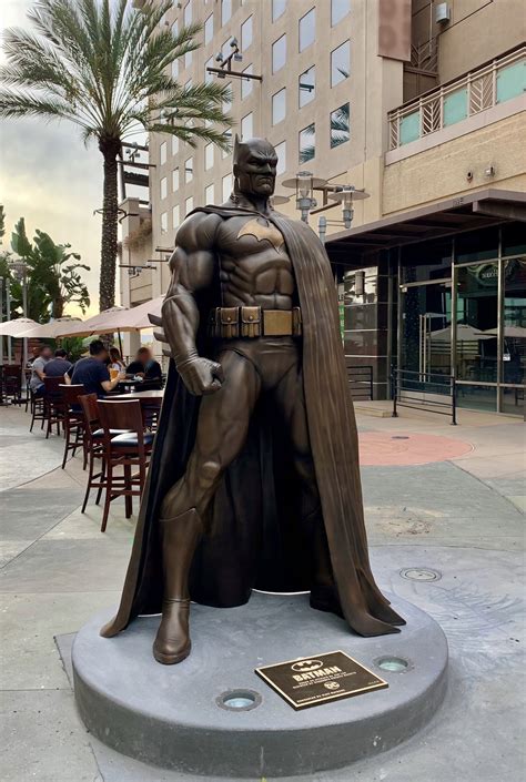 7+ foot tall Batman statue erected in Burbank, California | GamesRadar+