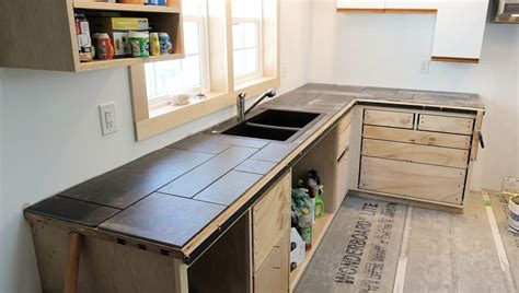 Installing A Tile Countertop - IBUILDIT.CA