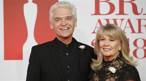 Schofield's wife supports husband's 'brave step'