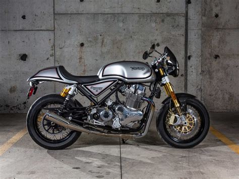 The Classic 2016 Norton Commando 961 Cafe Racer - LatestMotorcycles.com